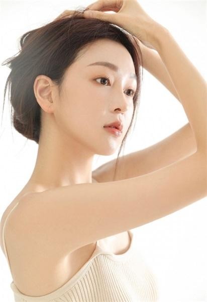 草莓香蕉榴莲丝瓜秋葵绿巨人
