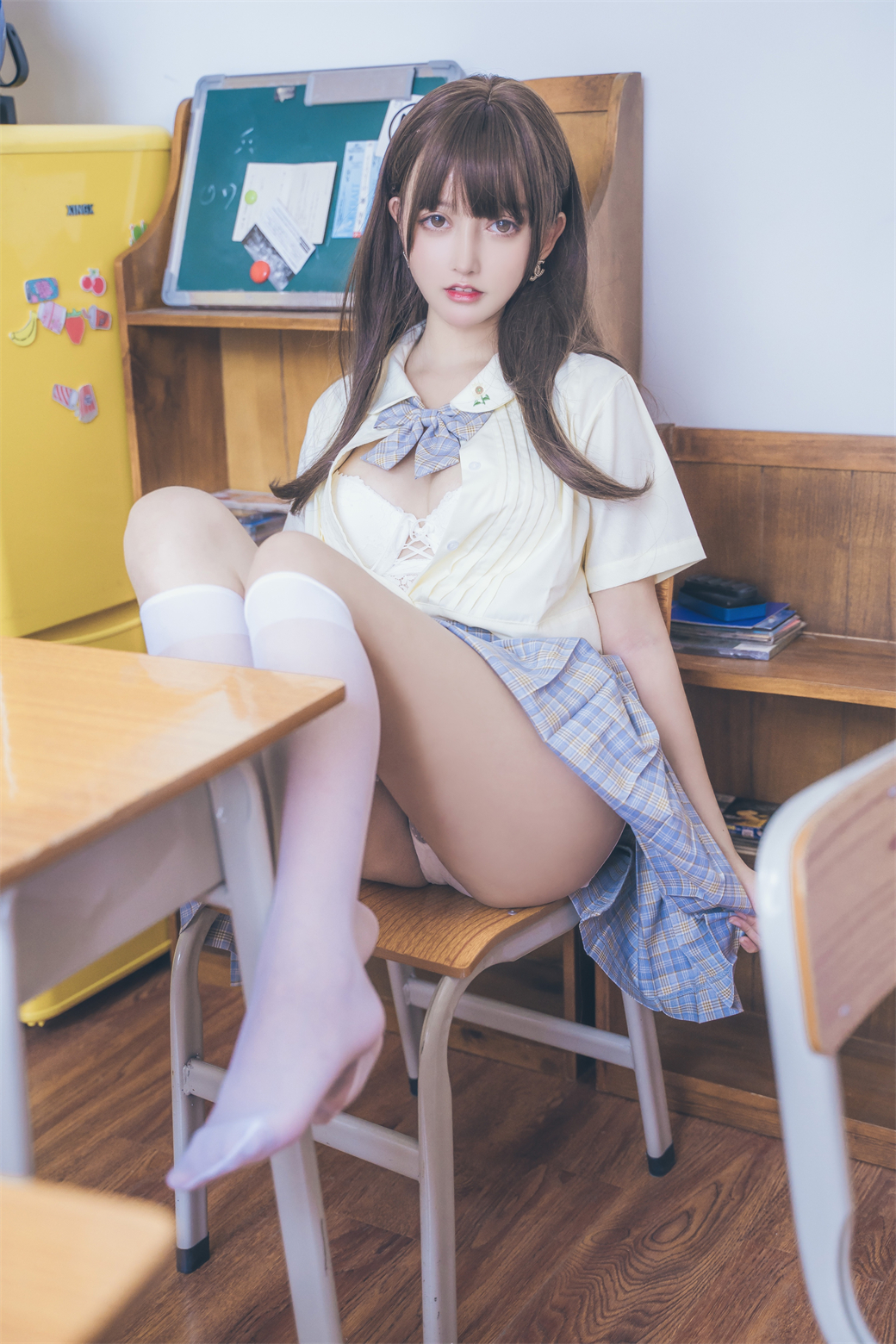 麻豆丝瓜传媒绿巨人